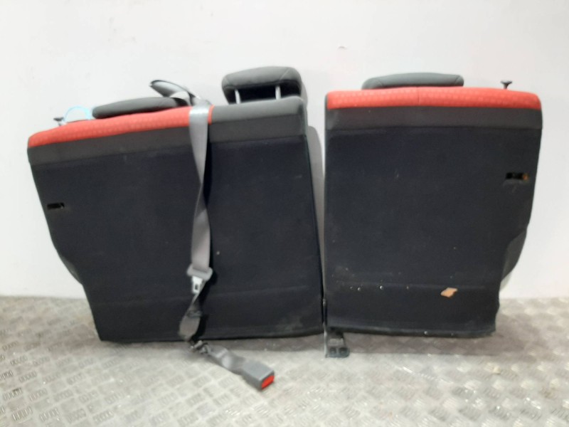Recambio de asiento trasero medio para kia rio 1.5 crdi active referencia OEM IAM   