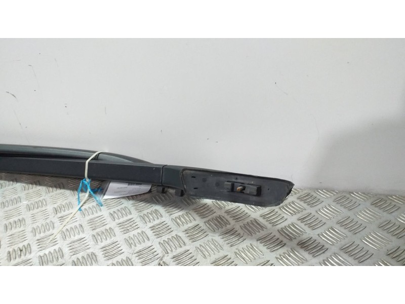 Recambio de barras vaca para renault megane ii familiar dynamique referencia OEM IAM 8200400390  