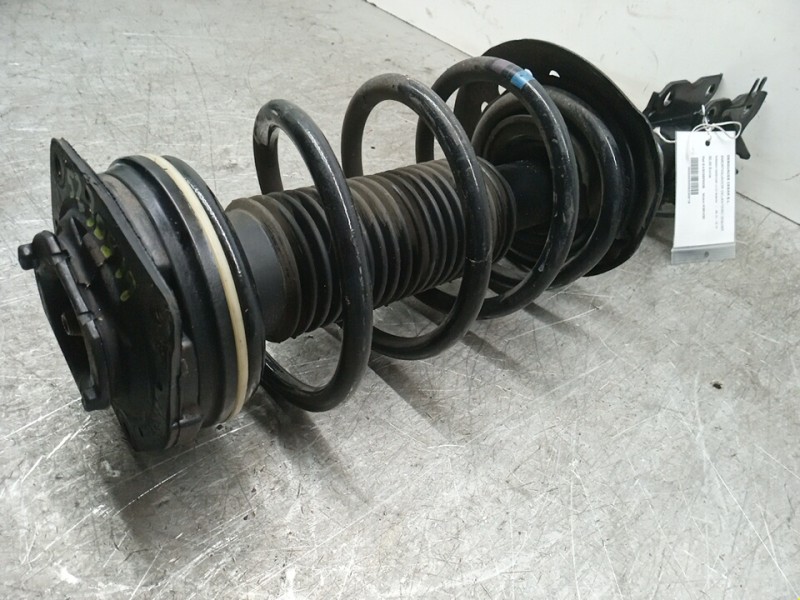 Recambio de amortiguador delantero izquierdo para nissan qashqai (j10) acenta referencia OEM IAM E4303BR00B  