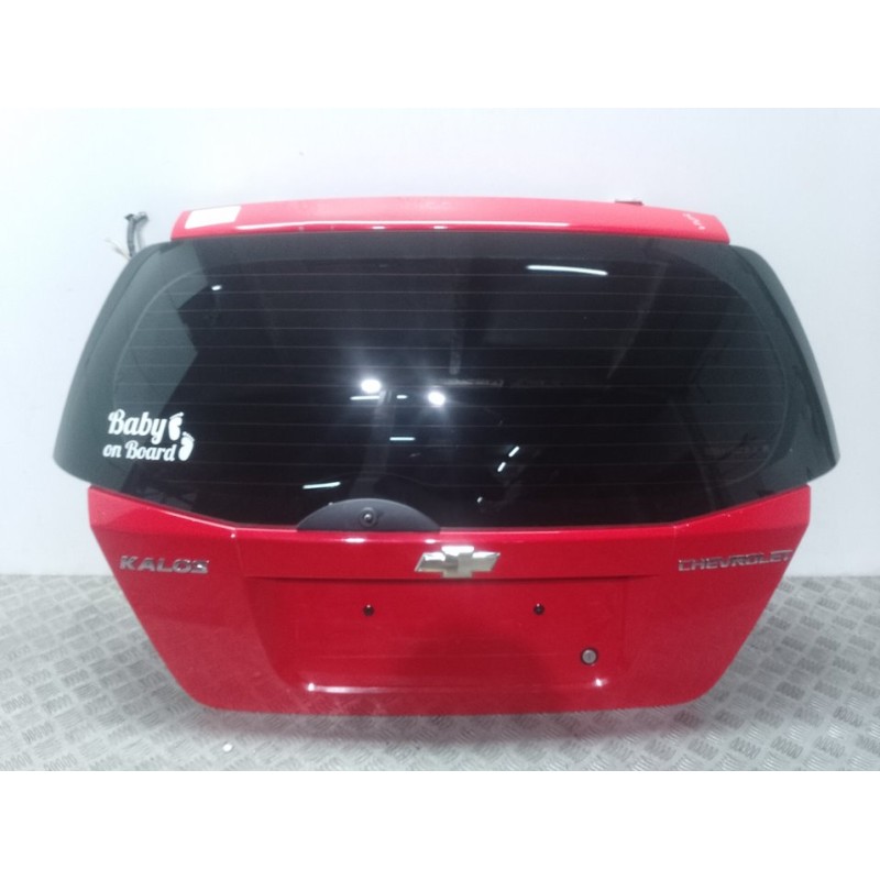 Recambio de porton trasero para chevrolet kalos 1.2 se referencia OEM IAM  ROJO 