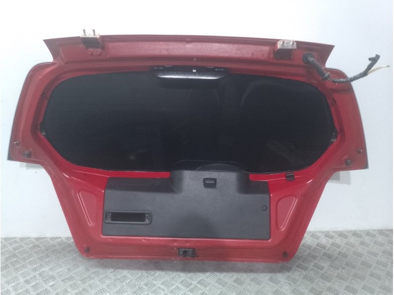 Recambio de porton trasero para chevrolet kalos 1.2 se referencia OEM IAM  ROJO 