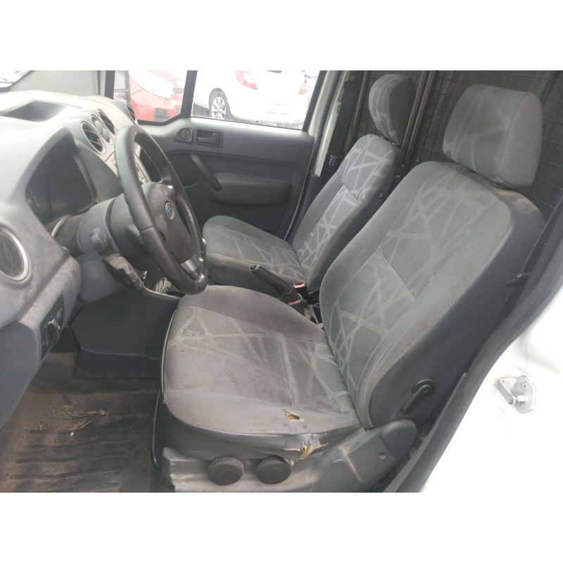 FORD TOURNEO CONNECT - imagen 6
