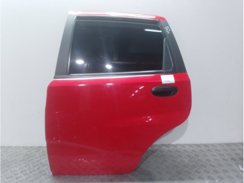 Recambio de puerta trasera izquierda para chevrolet kalos 1.2 se referencia OEM IAM  ROJO 