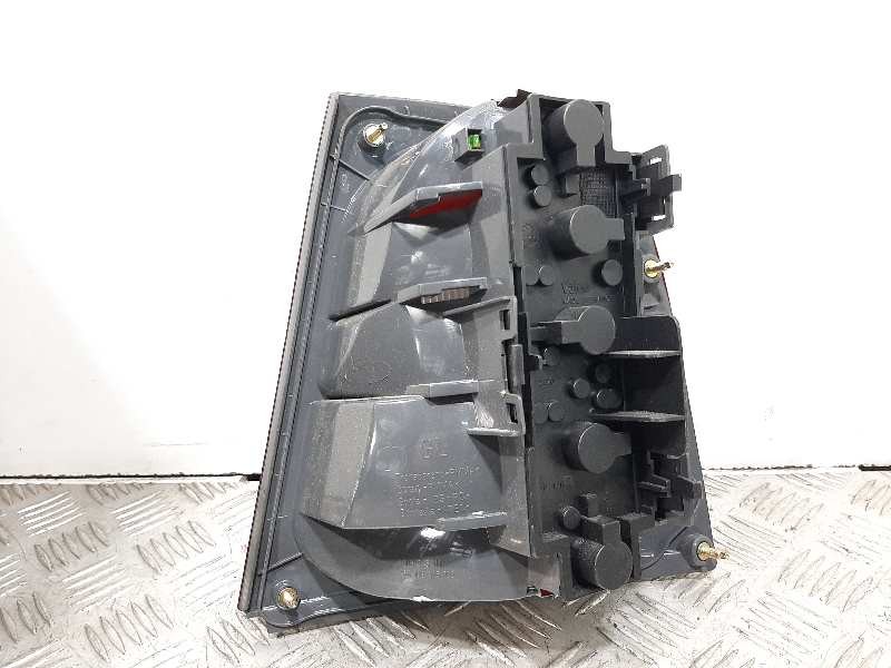 Recambio de piloto trasero izquierdo para skoda octavia berlina (1u2) 1.9 tdi glx referencia OEM IAM   