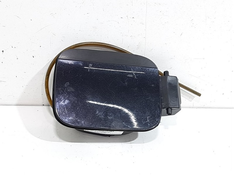 Recambio de tapa exterior combustible para seat toledo (kg3) style referencia OEM IAM 5JA809999 NEGRO 