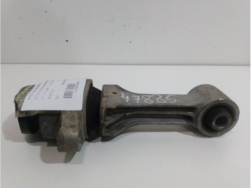 Recambio de soporte motor inferior para kia niro business referencia OEM IAM   