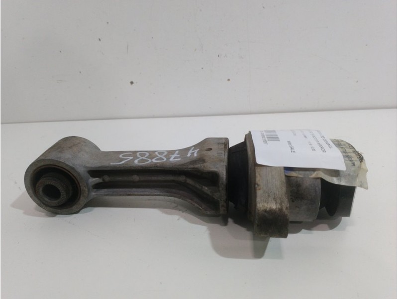 Recambio de soporte motor inferior para kia niro business referencia OEM IAM   