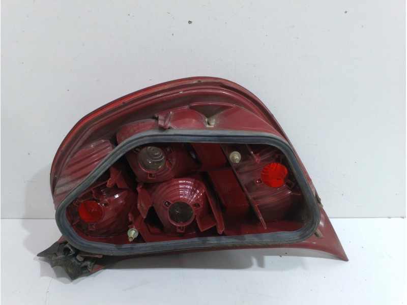Recambio de piloto trasero izquierdo para citroën c5 berlina 1.8 16v premier referencia OEM IAM    Recambio de piloto trasero izquierdo para citroën c5 berlina 1.8 16v premier referencia OEM IAM