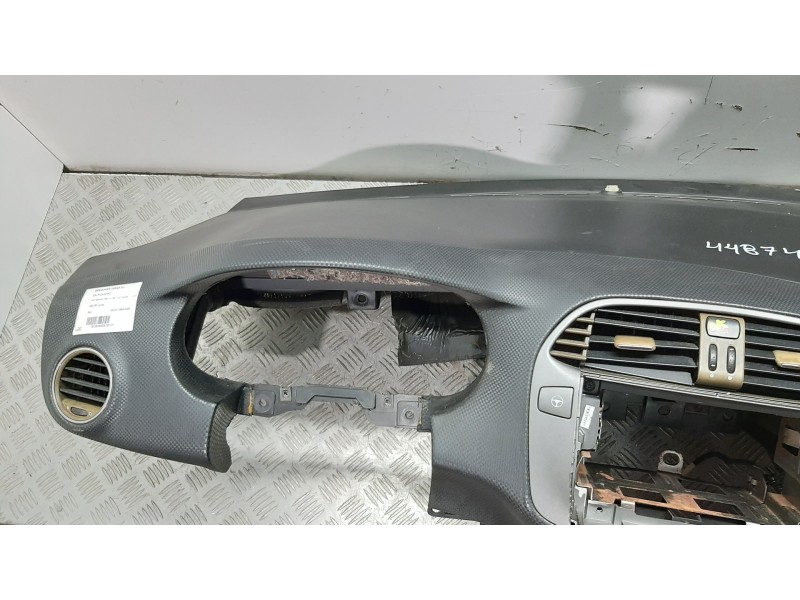 Recambio de salpicadero para fiat bravo (198) 1.4 16v t jet active referencia OEM IAM   