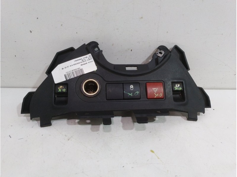 Recambio de warning para citroën berlingo xtr 1,6 hdi 92 referencia OEM IAM 9680931977  
