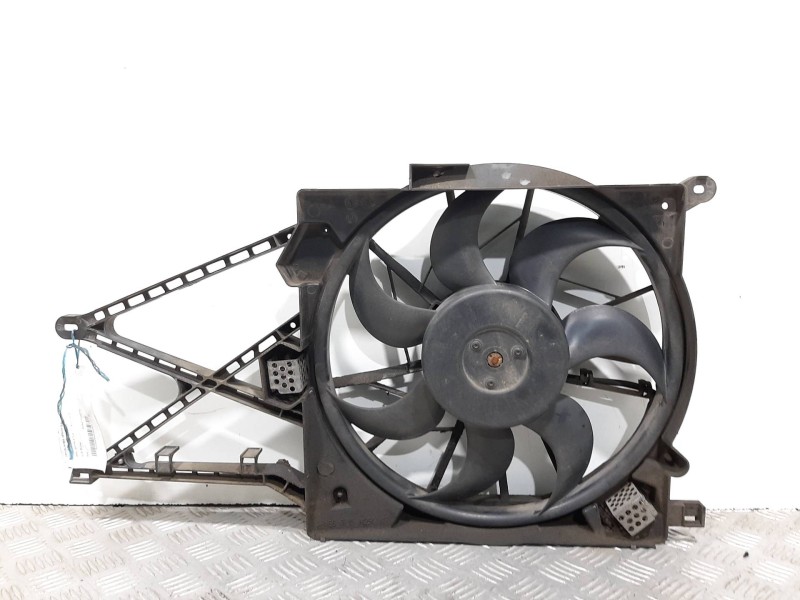 Recambio de electroventilador para opel zafira a club referencia OEM IAM 0130303246  