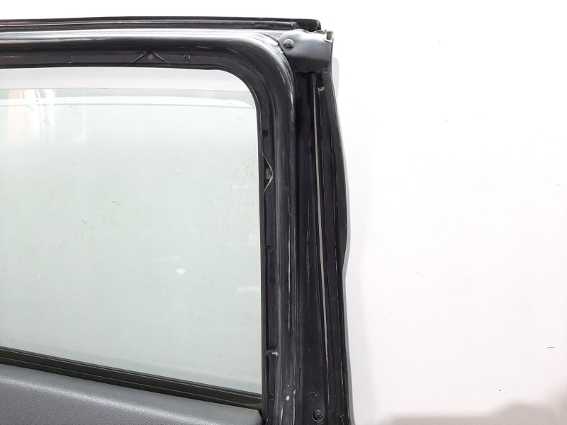 Recambio de puerta trasera izquierda para nissan qashqai (j10) tekna referencia OEM IAM  NEGRO 