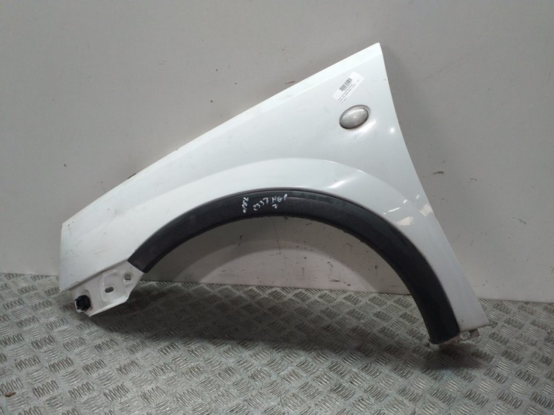 Recambio de aleta delantera izquierda para opel combo (corsa c) familiar referencia OEM IAM  BLANCO 