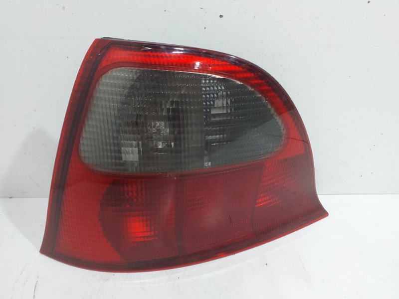 Recambio de piloto trasero izquierdo para mg serie 25 (rf) classic (5-ptas.) referencia OEM IAM   