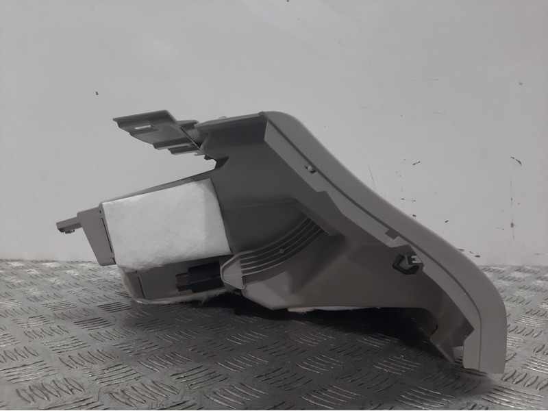 Recambio de guantera para nissan leaf basis referencia OEM IAM 685203ND0A  