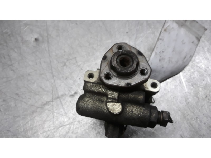 Recambio de bomba direccion para volkswagen polo berlina (6n2) trendline referencia OEM IAM 6N0422154A  