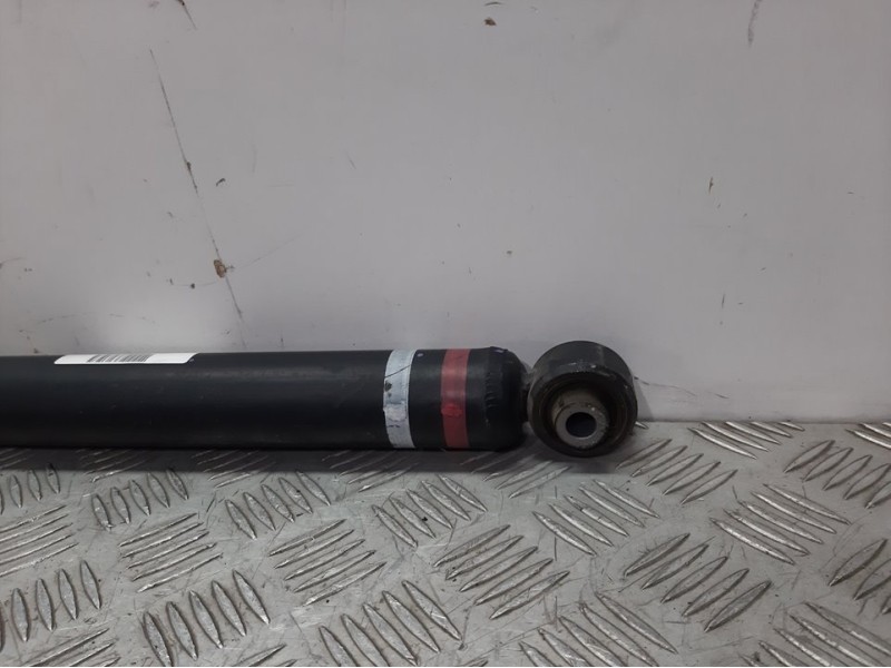 Recambio de amortiguador trasero derecho para nissan leaf basis referencia OEM IAM E62103NA0B  