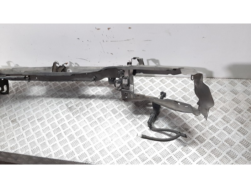 Recambio de panel frontal para volvo v50 familiar d5 kinetic referencia OEM IAM   