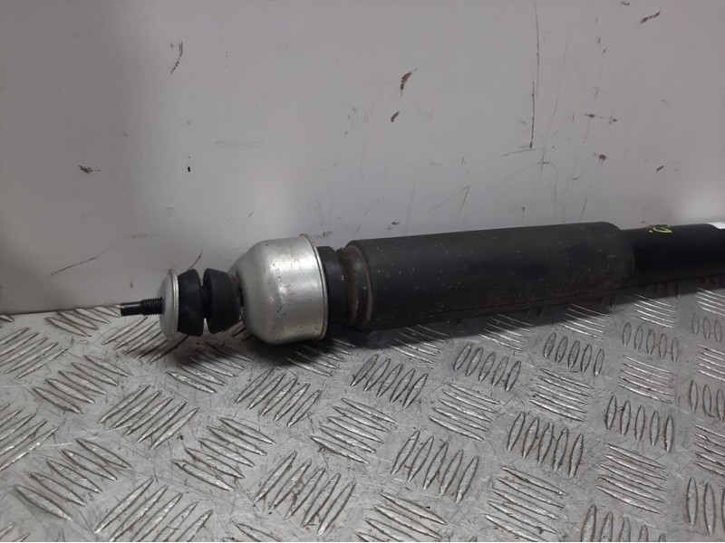 Recambio de amortiguador trasero derecho para nissan leaf basis referencia OEM IAM E62103NA0B  