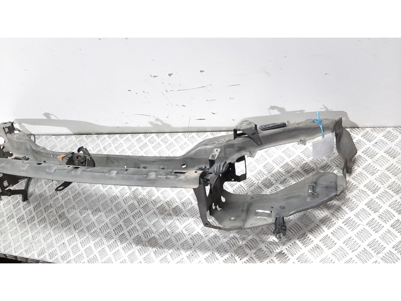 Recambio de panel frontal para volvo v50 familiar d5 kinetic referencia OEM IAM   