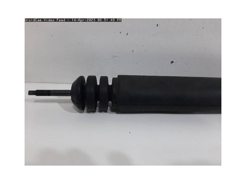 Recambio de amortiguador trasero izquierdo para nissan leaf basis referencia OEM IAM E62103NA0B  