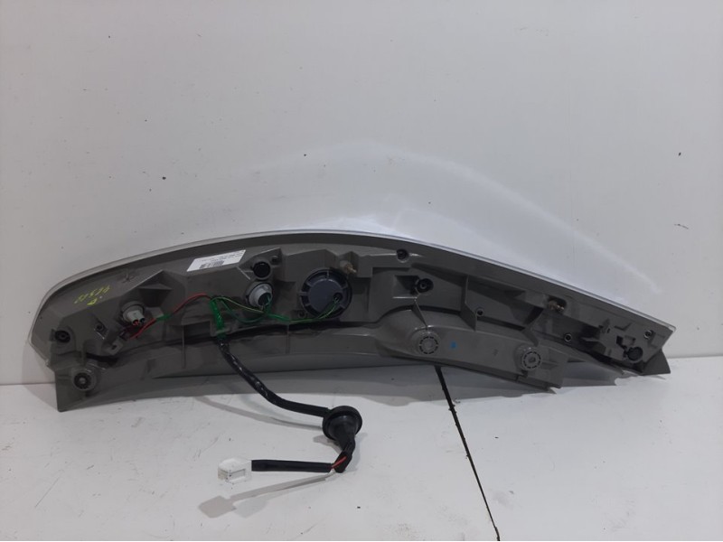 Recambio de piloto trasero derecho para nissan leaf basis referencia OEM IAM   