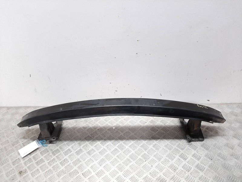 Recambio de refuerzo paragolpes delantero para volkswagen fox (5z1) básico referencia OEM IAM   