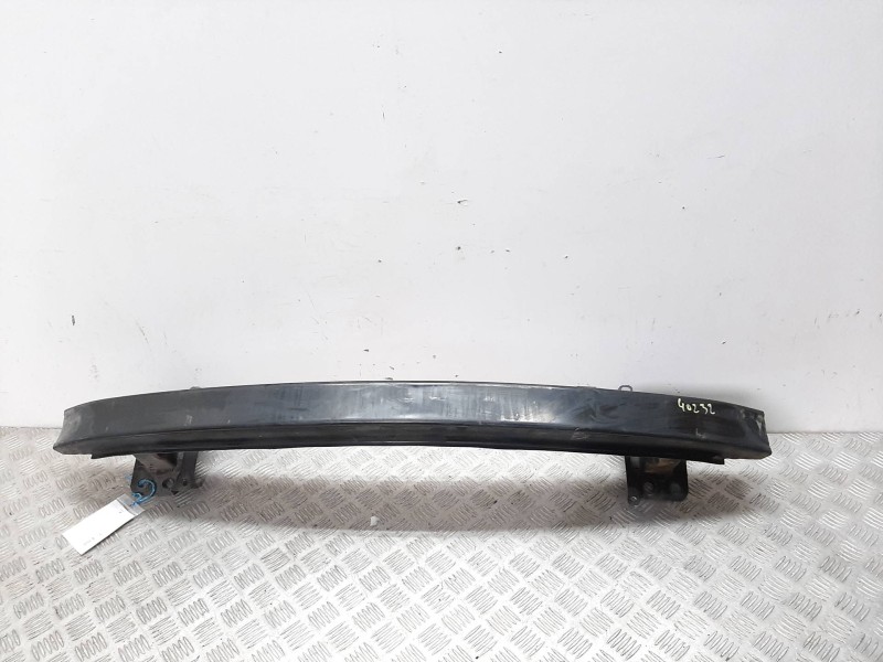 Recambio de refuerzo paragolpes delantero para volkswagen fox (5z1) básico referencia OEM IAM   