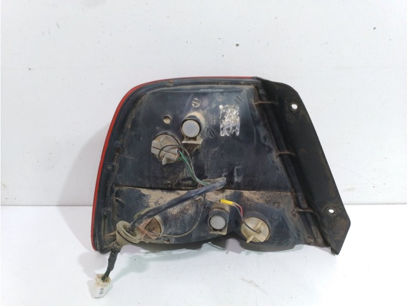 Recambio de piloto trasero derecho para hyundai accent (lc) gls referencia OEM IAM P21W  27W