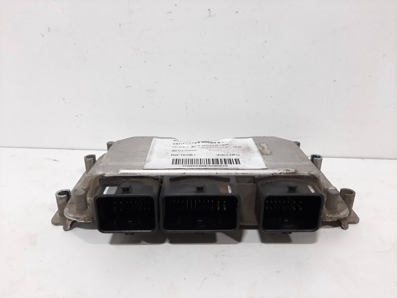 Recambio de centralita motor uce para peugeot 307 (s1) xs referencia OEM IAM 194061  