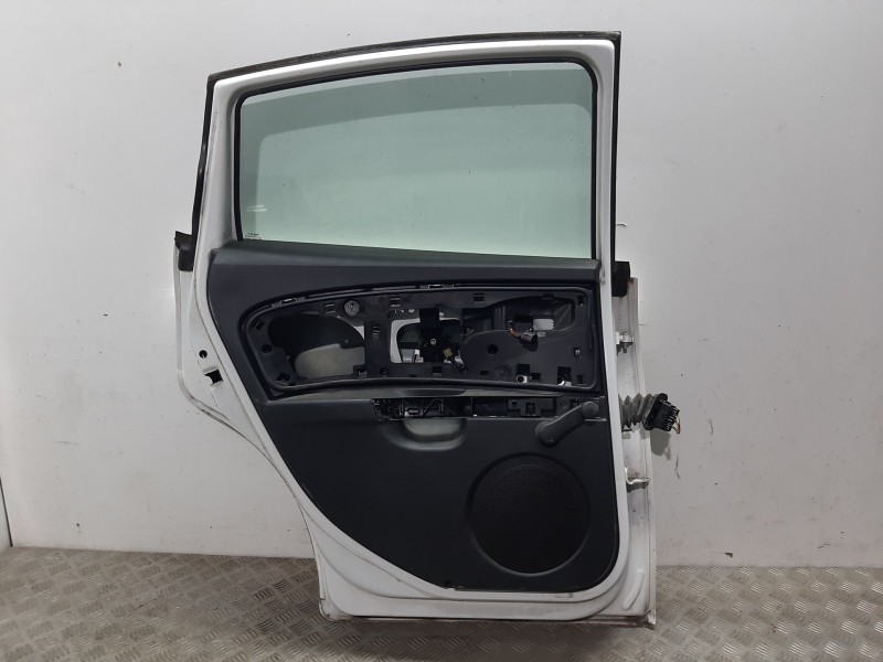 Recambio de puerta trasera izquierda para seat leon (1p1) reference referencia OEM IAM 1P0833055 BLANCO 