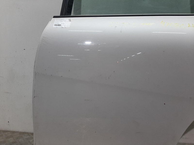 Recambio de puerta trasera izquierda para seat leon (1p1) reference referencia OEM IAM 1P0833055 BLANCO 