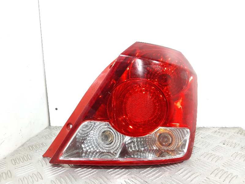 Recambio de piloto trasero derecho para chevrolet kalos 1.4 se referencia OEM IAM   