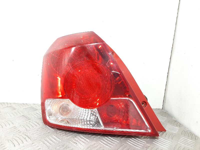 Recambio de piloto trasero izquierdo para chevrolet kalos 1.4 se referencia OEM IAM   