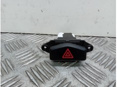 Recambio de warning para kia carens 1.6 lx referencia OEM IAM 864W0140  
