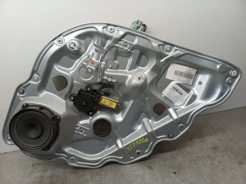Recambio de elevalunas trasero derecho para lancia musa (184) 1.4 16v platino referencia OEM IAM 005Q7585540  
