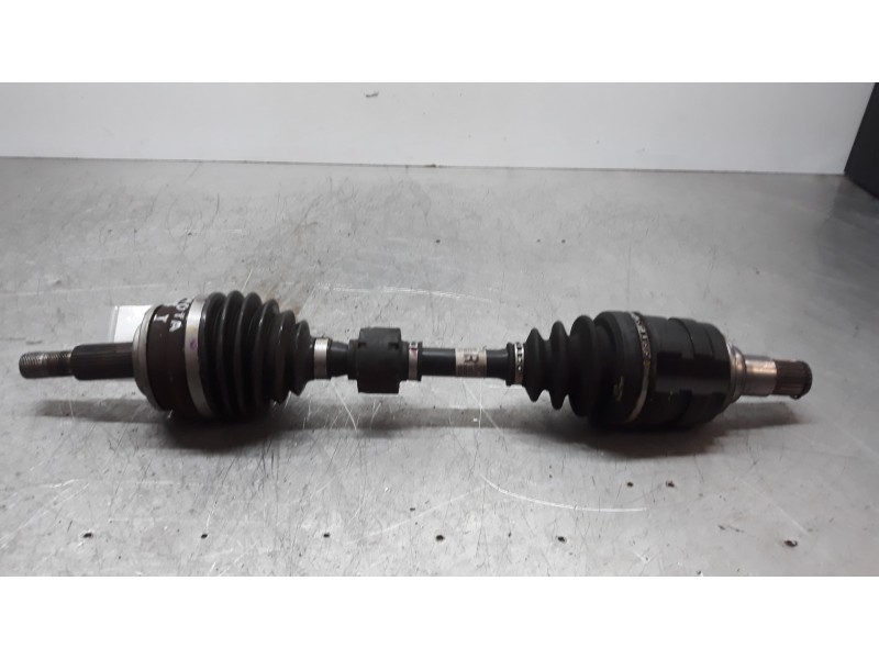 Recambio de transmision delantera izquierda para toyota auris luna referencia OEM IAM 4342002631  