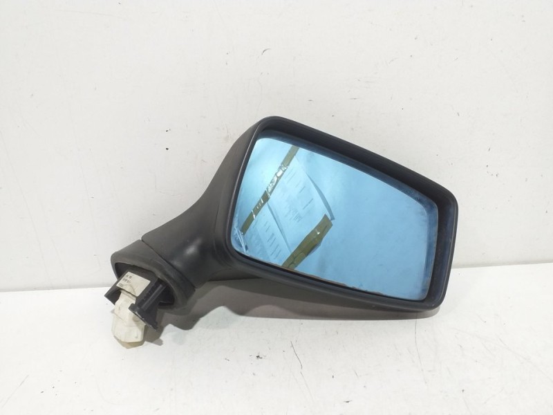 Recambio de retrovisor derecho para audi 80 avant básico berlina referencia OEM IAM E6007666 NEGRO 5 PINES