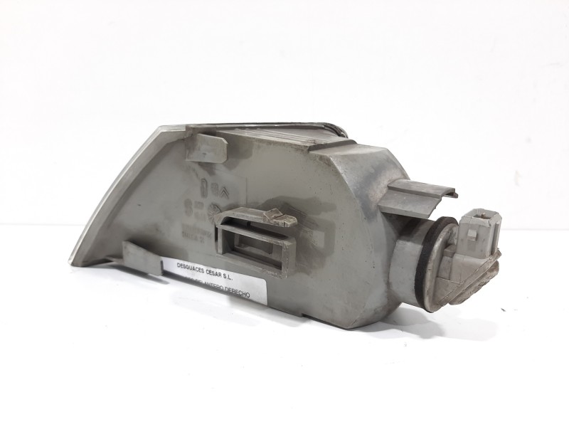 Recambio de piloto delantero derecho para citroën xantia berlina 1.9 td seduction referencia OEM IAM 630370  