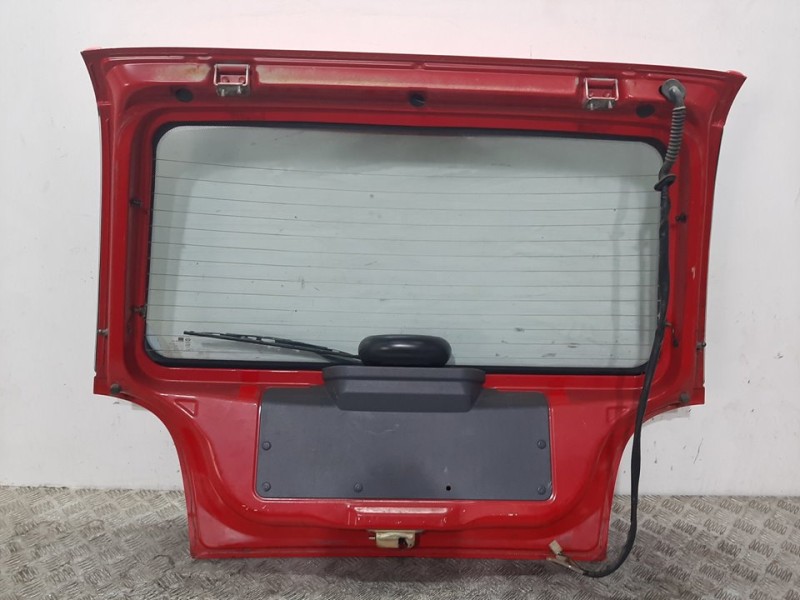 Recambio de porton trasero para daewoo matiz cd referencia OEM IAM 96562465 ROJO 