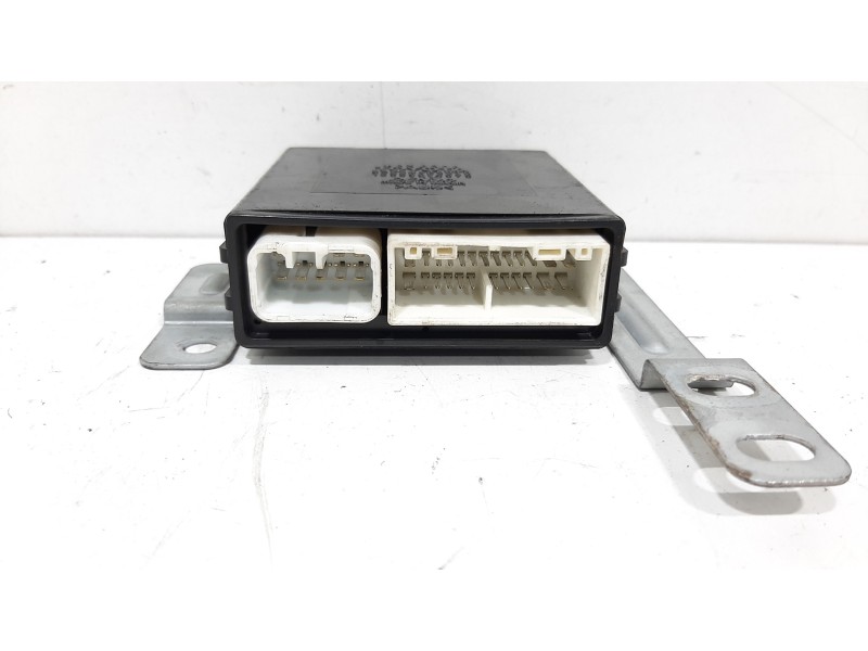 Recambio de centralita cierre para lexus rx 400h referencia OEM IAM 8922448010 1233006075 