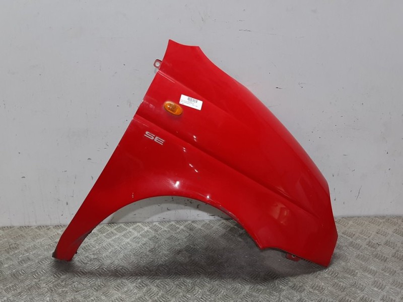 Recambio de aleta delantera derecha para daewoo matiz cd referencia OEM IAM 96562086 ROJO 