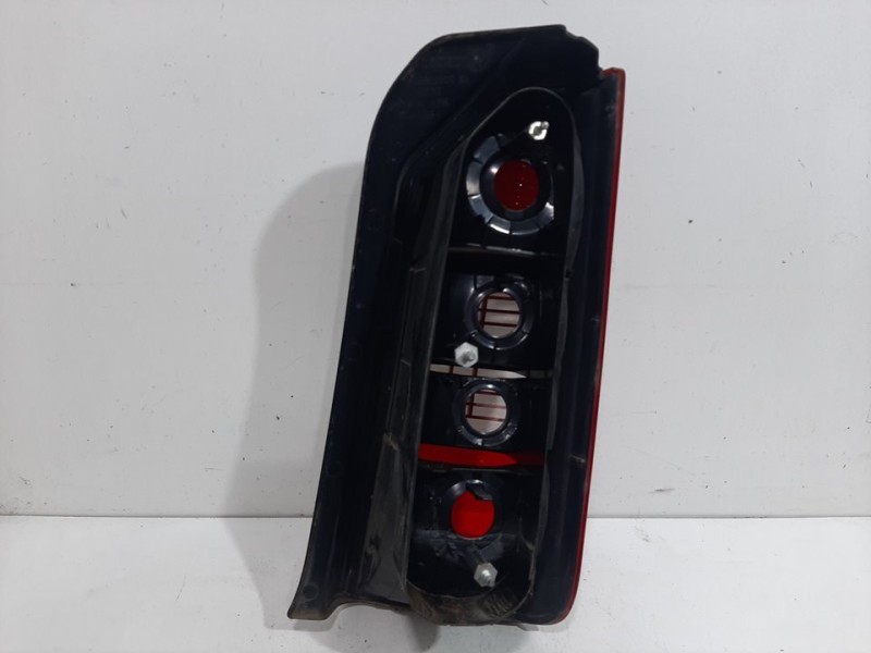Recambio de piloto trasero izquierdo para fiat idea (135) 1.4 16v dynamic (i) referencia OEM IAM 46829509SX  