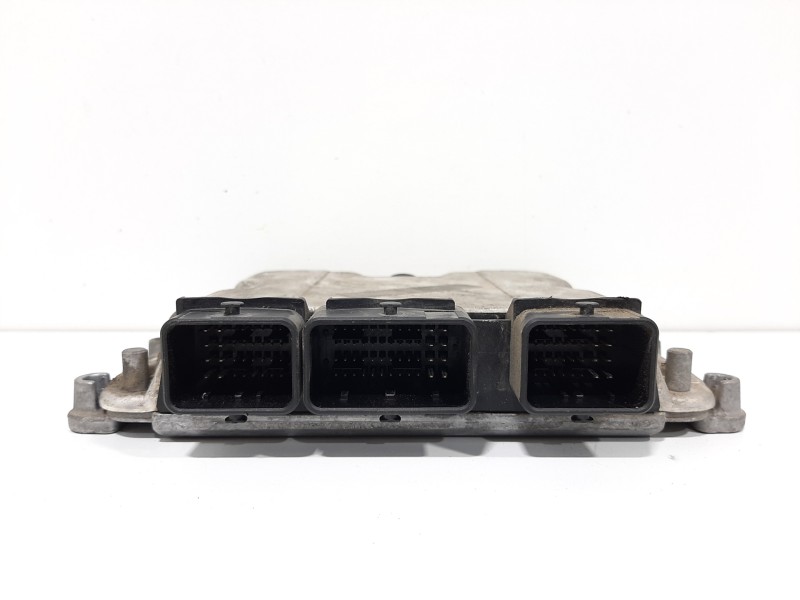 Recambio de centralita motor uce para peugeot 206 berlina xs referencia OEM IAM 0281011188 9648588880 