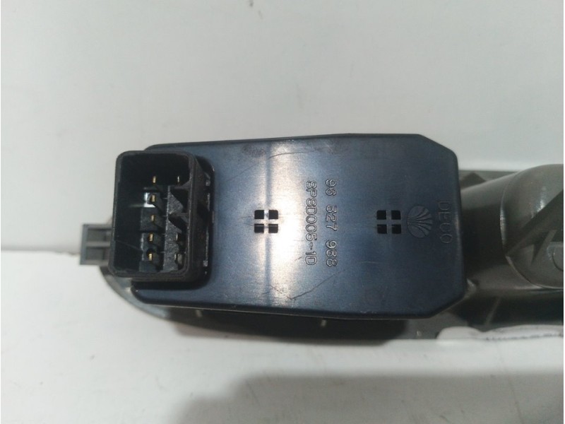 Recambio de mando elevalunas delantero derecho para chevrolet evanda sx referencia OEM IAM  96327936 