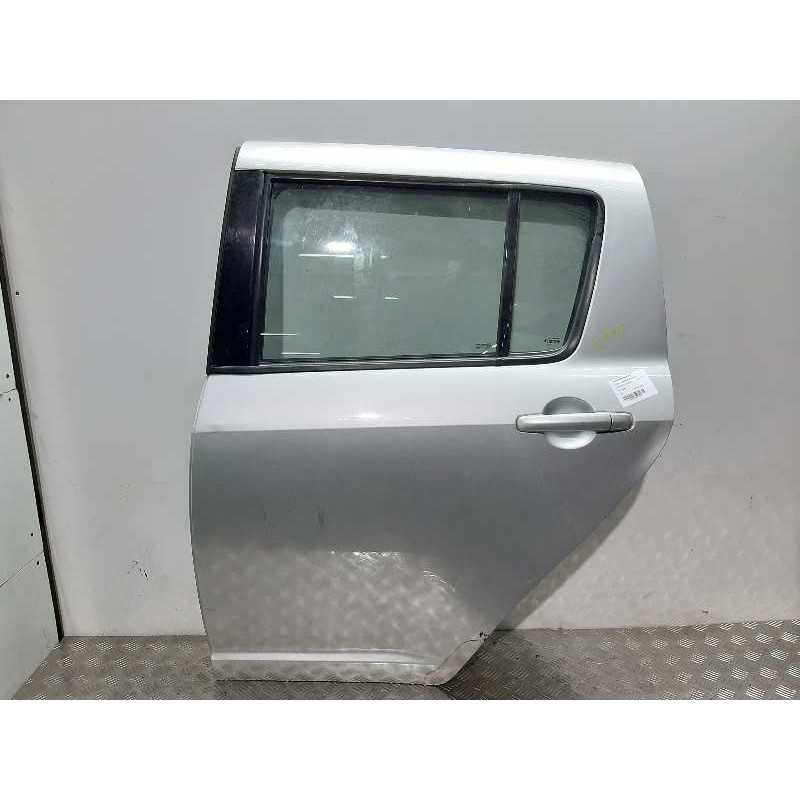 Recambio de puerta trasera izquierda para suzuki swift azg (nz) gl+ referencia OEM IAM  PLATA 