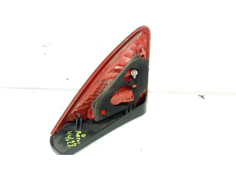 Recambio de piloto porton trasero derecho para peugeot 3008 confort referencia OEM IAM   