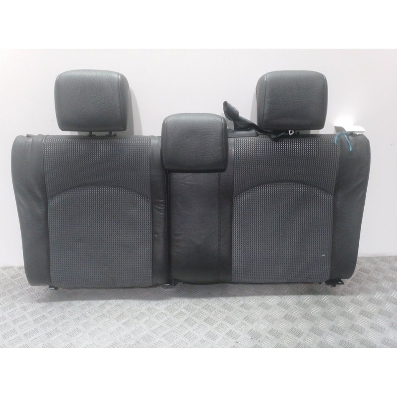 Recambio de asiento trasero derecho para peugeot 206 berlina gt referencia OEM IAM  NEGRO 