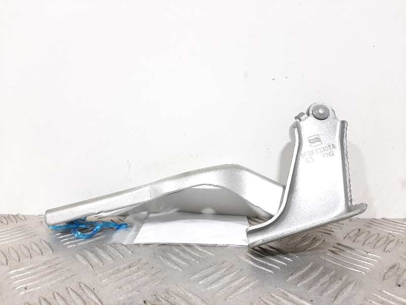 Recambio de retenedor puerta para seat leon st (5f8) x-perience 4drive referencia OEM IAM 5F0823301  
