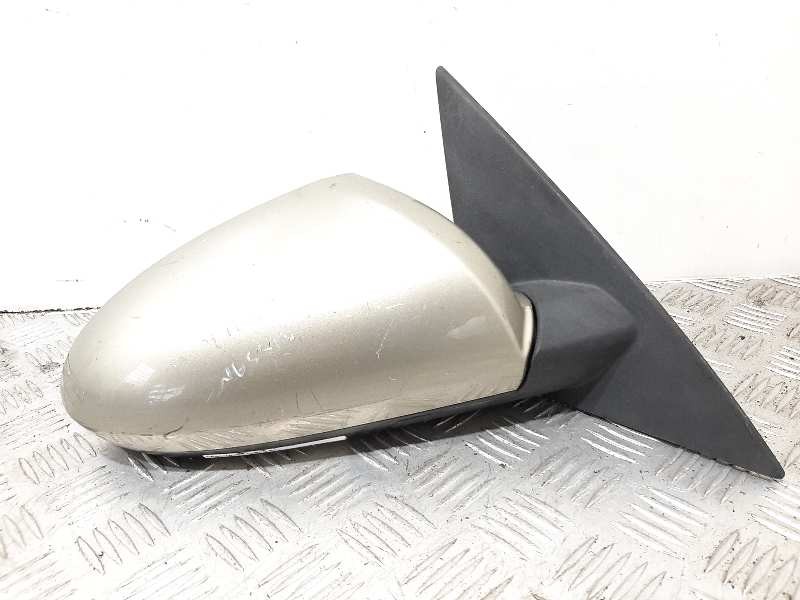 Recambio de retrovisor derecho para nissan primera berlina (p12) line up referencia OEM IAM 96301AU480 CHAMPAGNE ELECTRICO